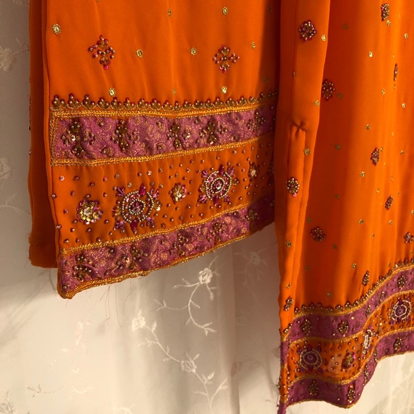 Indian Pant Suit - Picture 3 of 6